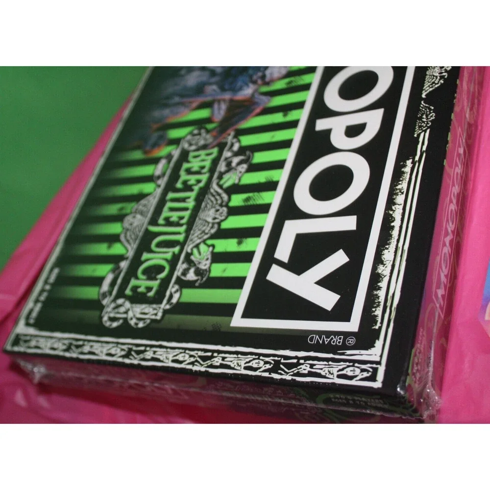Beetlejuice USAopoly Monopoly Full Size Game Halloween Hasbro Classic